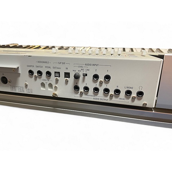 Used KORG M3 88 Key Keyboard Workstation