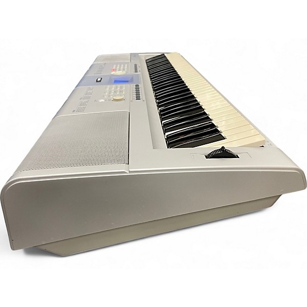 Used Yamaha DGX-205