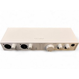 Used Arturia MINIFUSE 4 Audio Interface