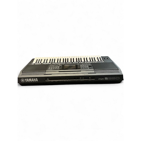 Used Yamaha PSRS950 61 Key Arranger Keyboard