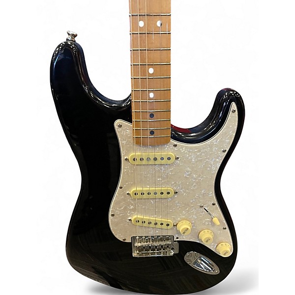Used Fender STRATOCASTER Black Solid Body Electric Guitar