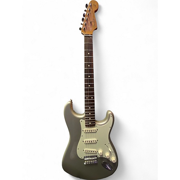 Used Fender Artist Series Robert Cray Stratocaster Inca Silver Solid Body Electric Guitar