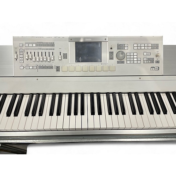 Used KORG M3 88 Key Keyboard Workstation