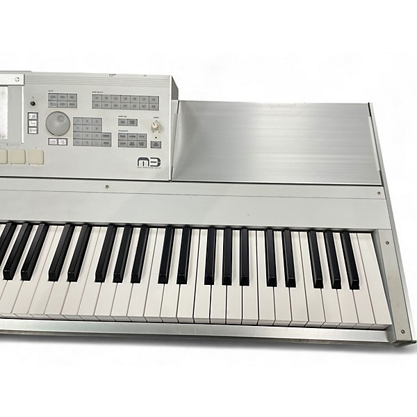 Used KORG M3 88 Key Keyboard Workstation