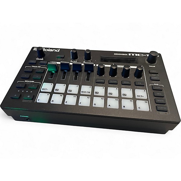 Used Roland MC-101 GROOVEBOX Production Controller