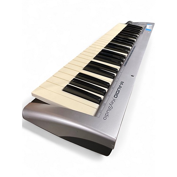 Used M-Audio KEYSTUDIO MIDI Controller