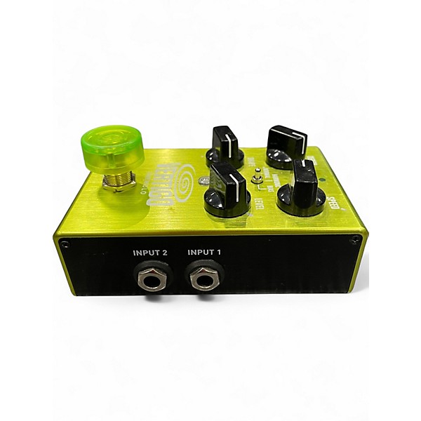 Used Source Audio VERTIGO TREMELO Effect Pedal