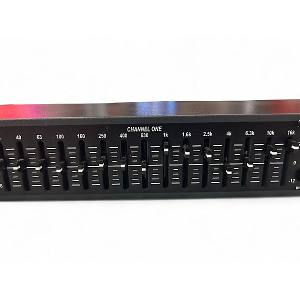 Used dbx 215 Dual 15-Band Graphic Equalizer