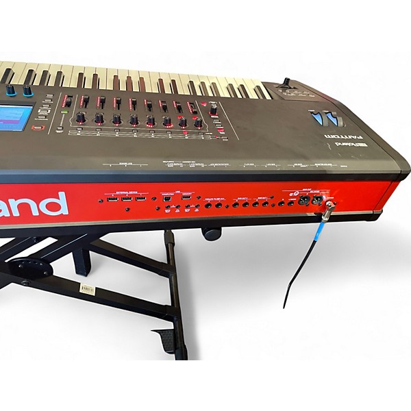 Used Roland Fantom 08 Workstastion Keyboard Workstation