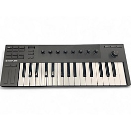 Used Komplete KONTROL M32 MIDI Controller