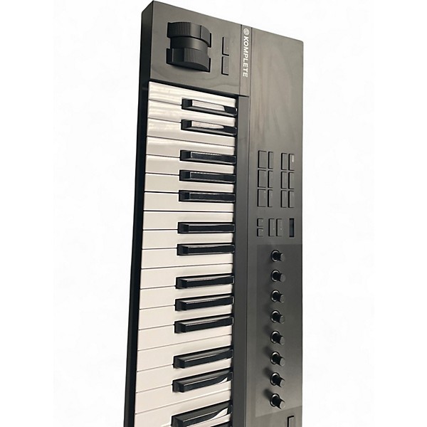 Used Komplete KONTROL A49 MIDI Controller