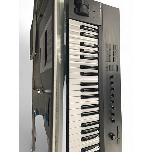 Used Komplete KONTROL A49 MIDI Controller