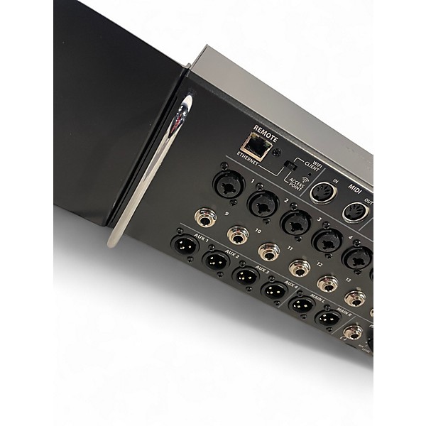 Used Behringer XR16 Digital Mixer