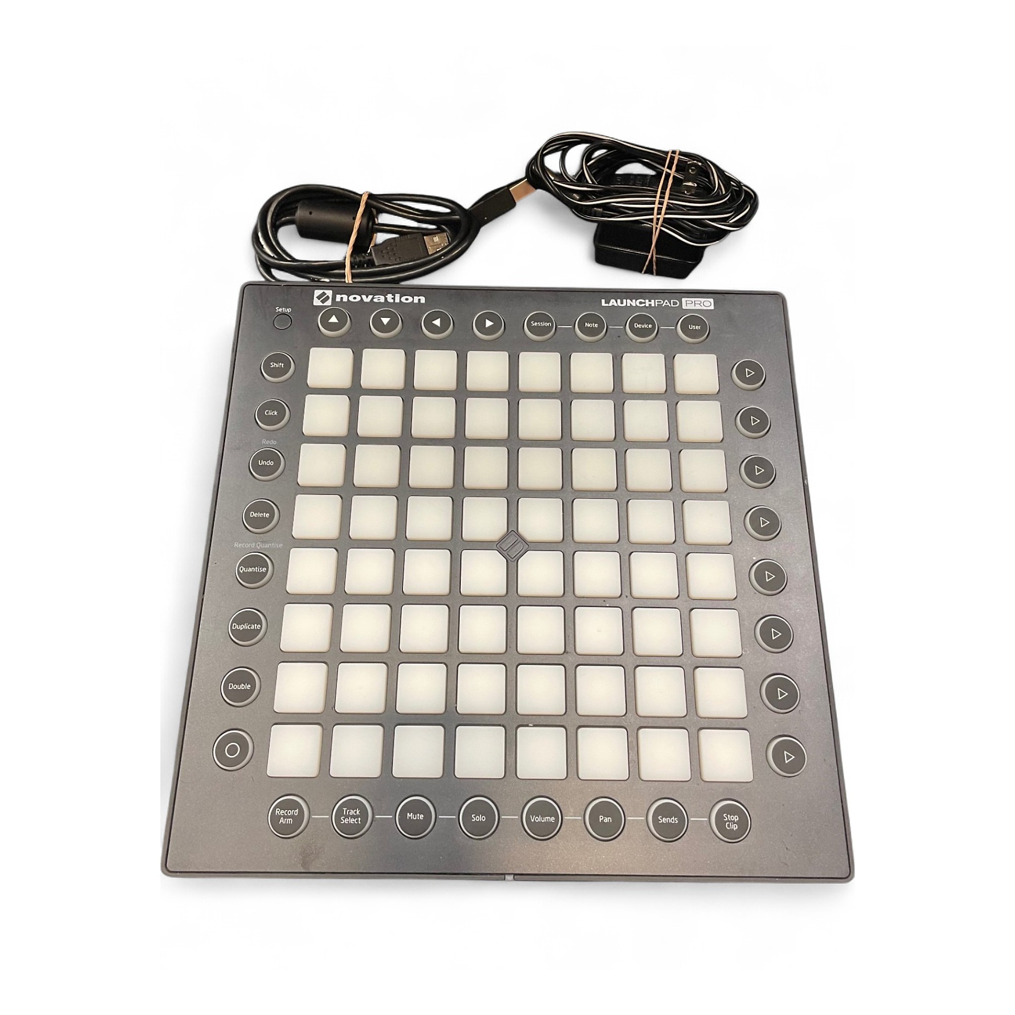 Novation Launchpad Pro　中古 Used Novation Launchpad Pro MIDI Controller | Guitar Center