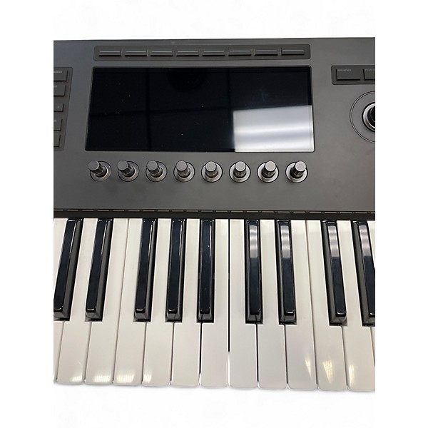 Used Native Instruments Komplete Kontrol S49 MK3 MIDI Controller