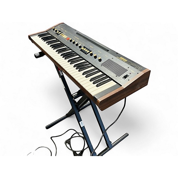 Used Yamaha CP11 Synthesizer