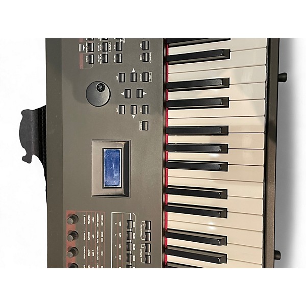 Used Yamaha S70XS 76 Key Synthesizer