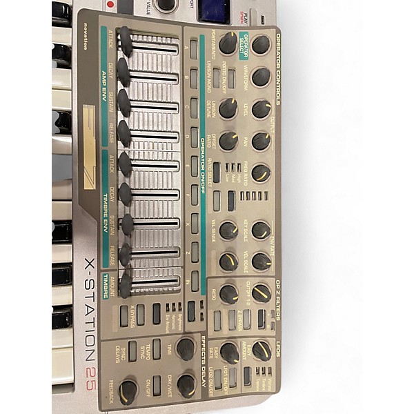 Used Novation XSTATION 25