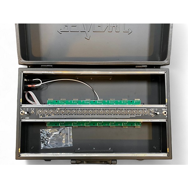 Used Make Noise 4 ZONE CV BUS CASE