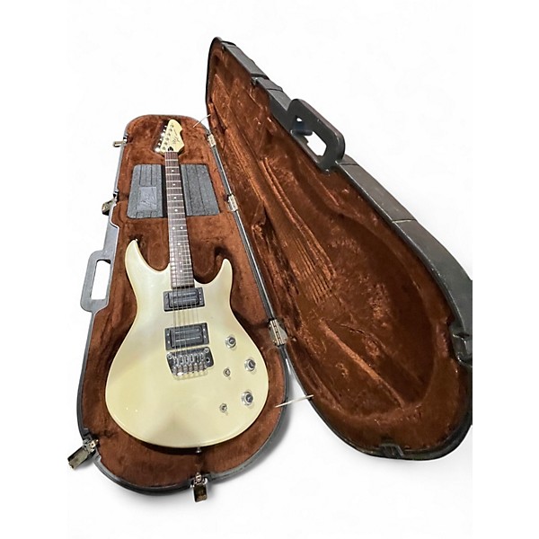 Used 1980s Peavey  milestone white Solid Body Electric Guitar