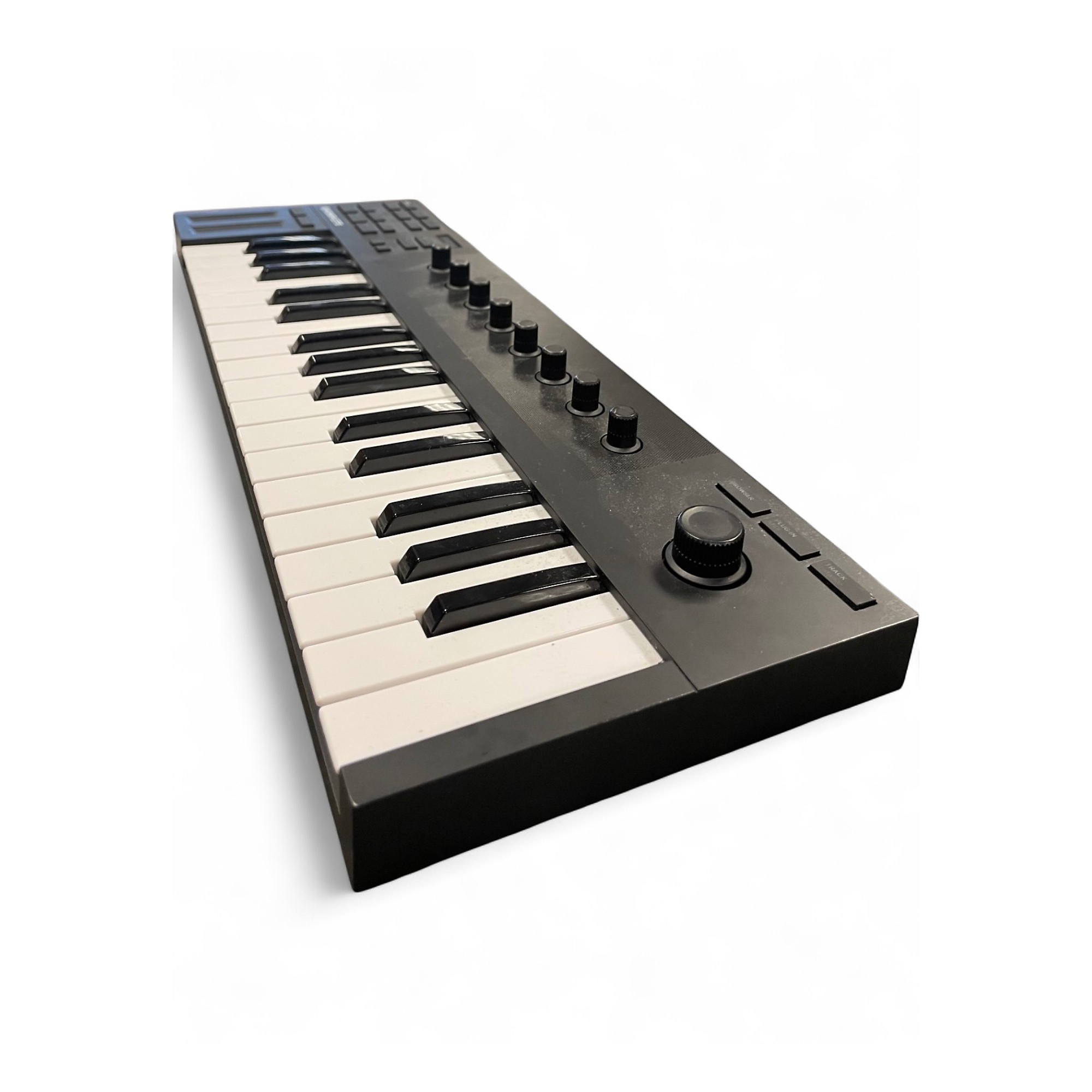 Used Native Instruments KOMPLETE KONTROL M32 MIDI Controller