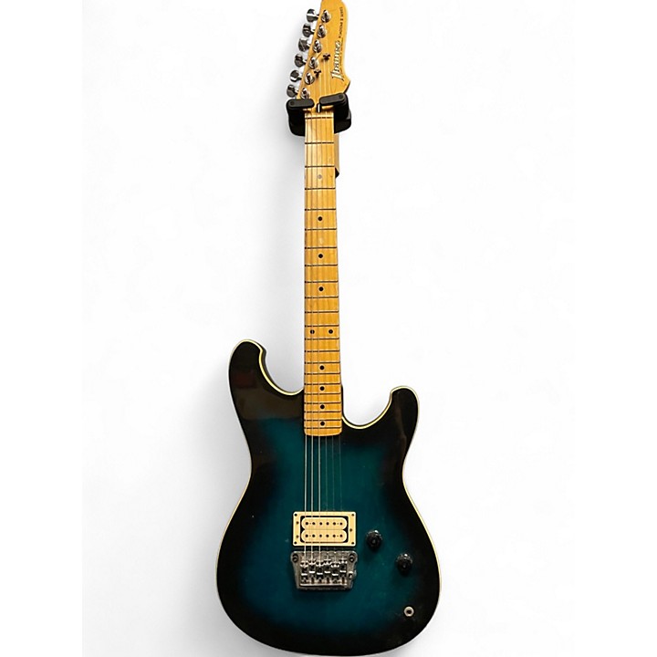 ベース Ibanez Roadstar II Series 1983 Ibanez Roadstar II Short Scale Electric Bass Guitar