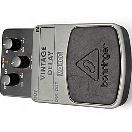 Used Behringer VD400 Vintage Delay Effect Pedal