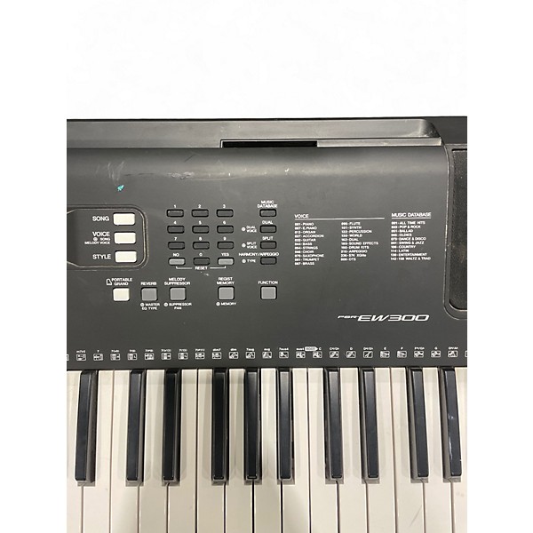 Used Yamaha EW300