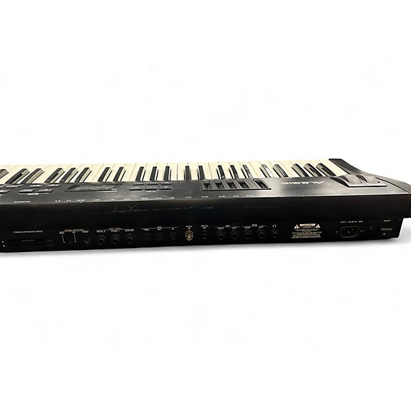 Used Alesis QS7 Stage Piano