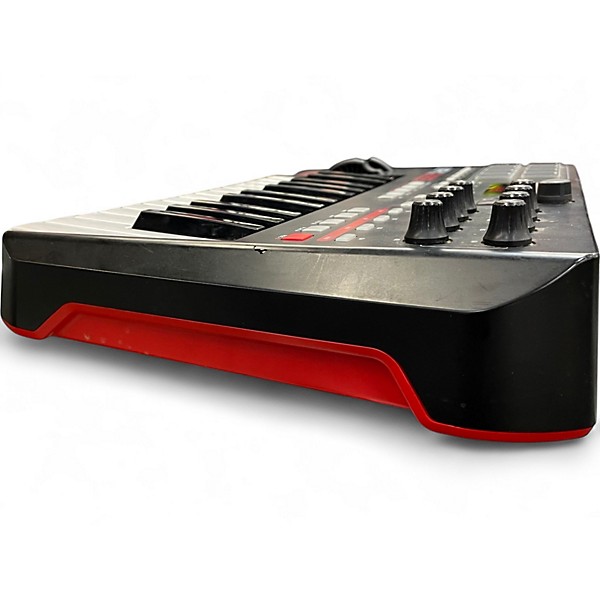 Used Akai Professional MPK225 25-Key MIDI Controller