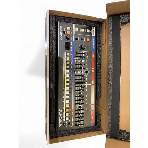 Used Roland JU-06A Synthesizer