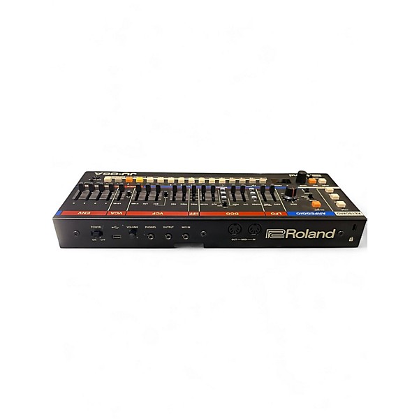 Used Roland JU-06A Synthesizer