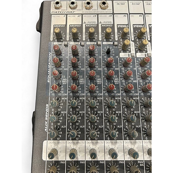 Used Peavey xr 886 Powered Mixer