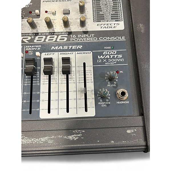 Used Peavey xr 886 Powered Mixer