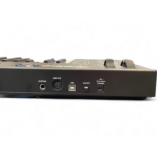 Used Alesis VI25 25 Key MIDI Controller