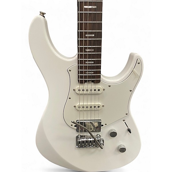 Used Yamaha PACIFICA STANDARD PLUS Classic White Solid Body