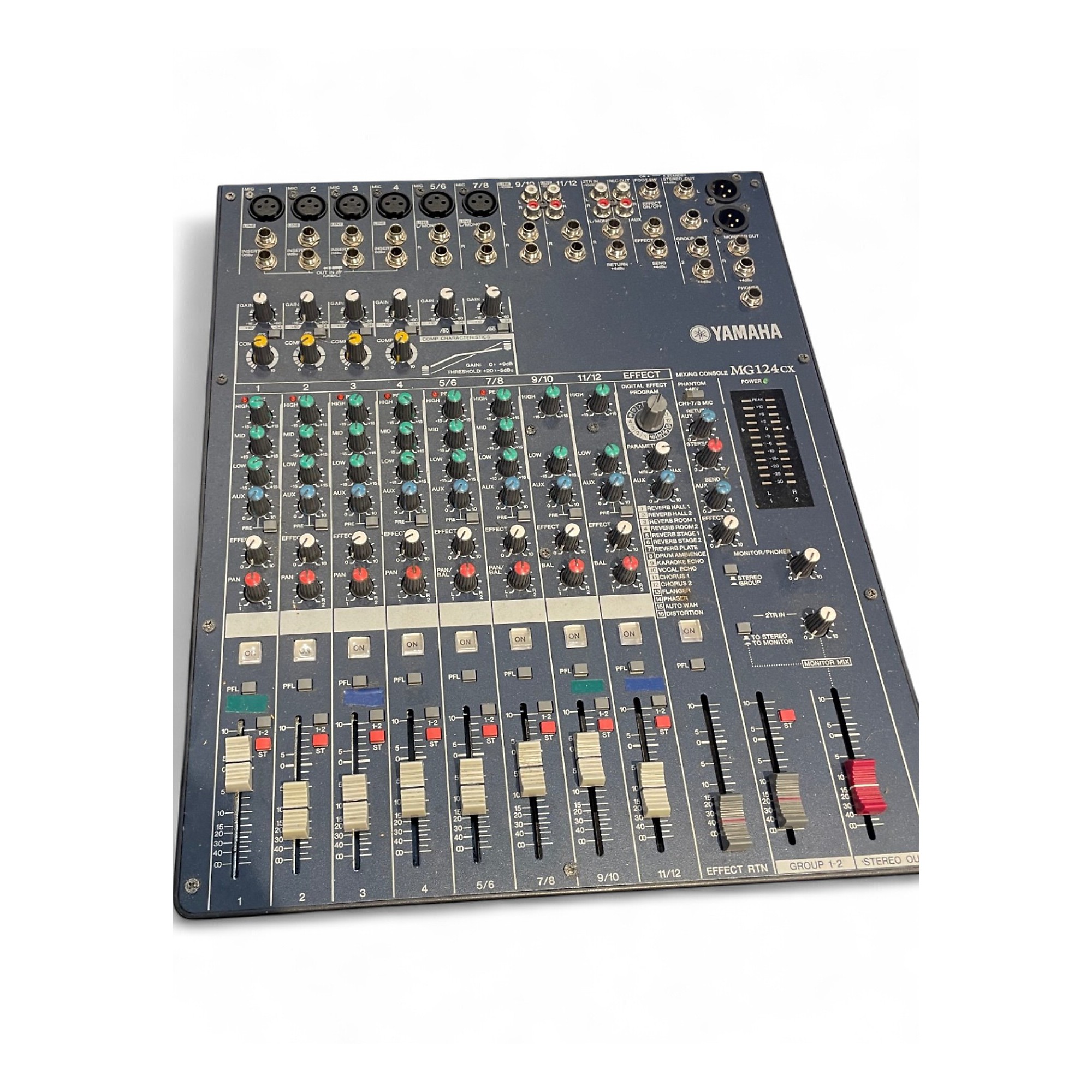 Used Yamaha MG124CX Unpowered Mixer | Guitar Center