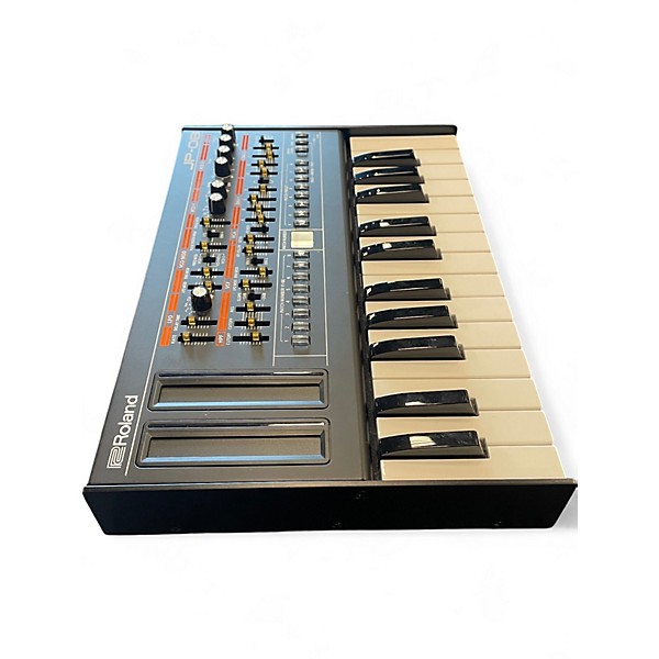Used Roland JP-08 Synthesizer