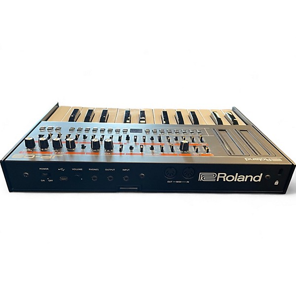 Used Roland JP-08 Synthesizer