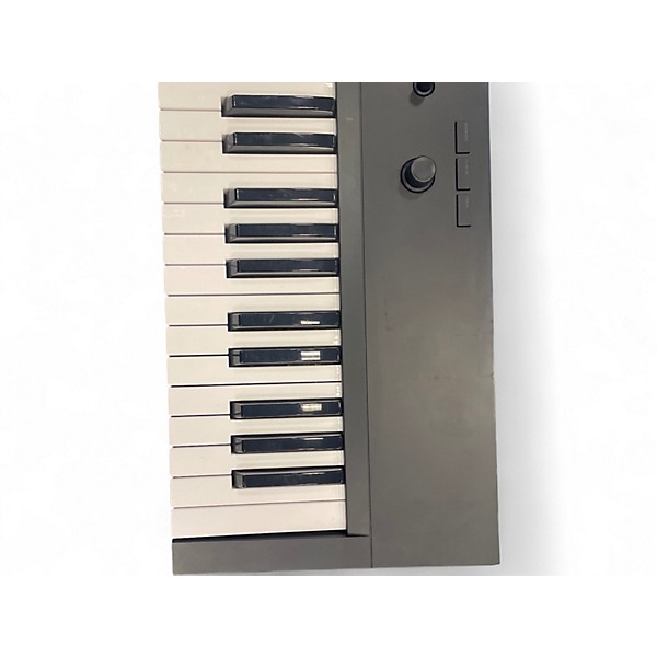 Used Native Instruments Komplete Kontrol A61 MIDI Controller