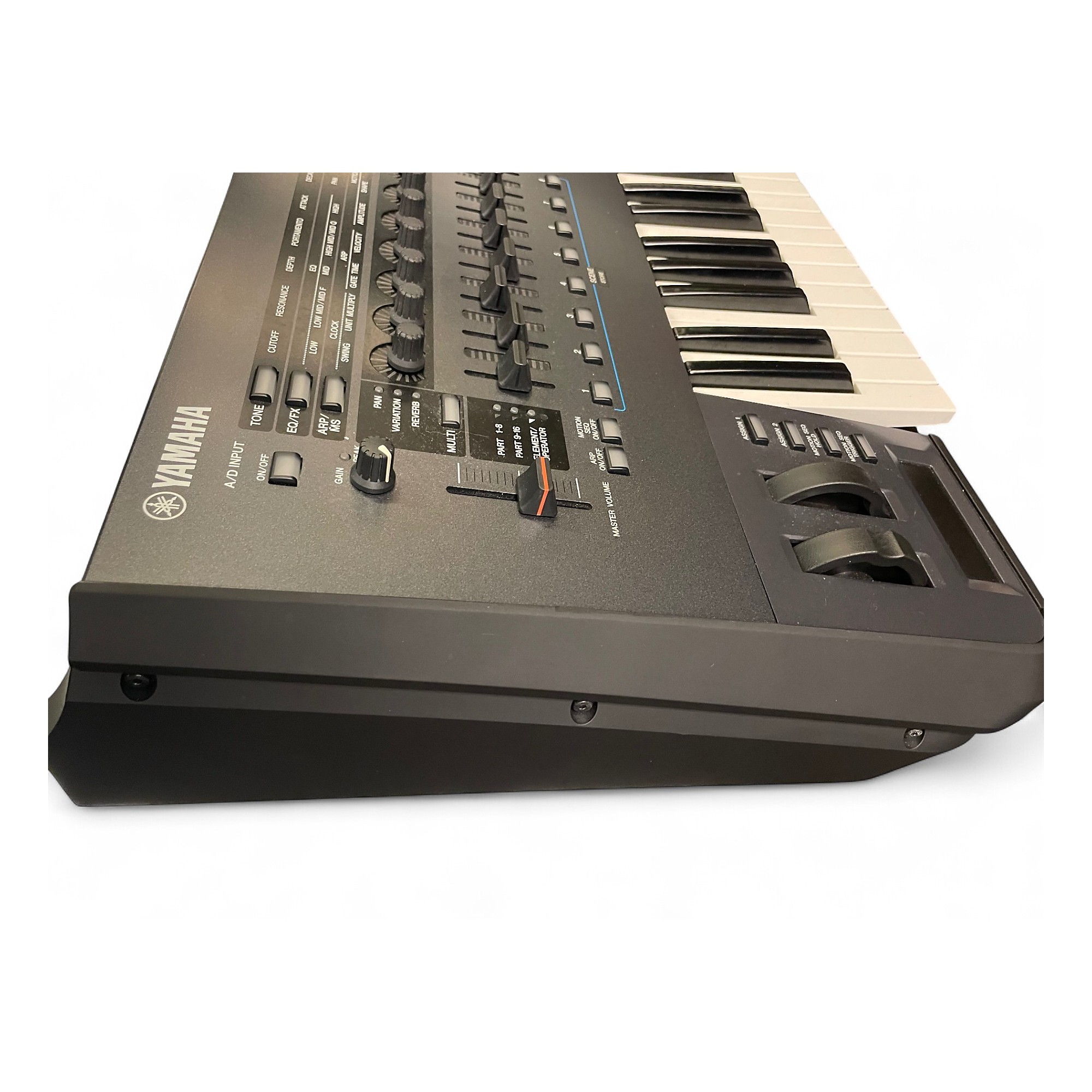 Used Yamaha Montage 6 Synthesizer | Guitar Center