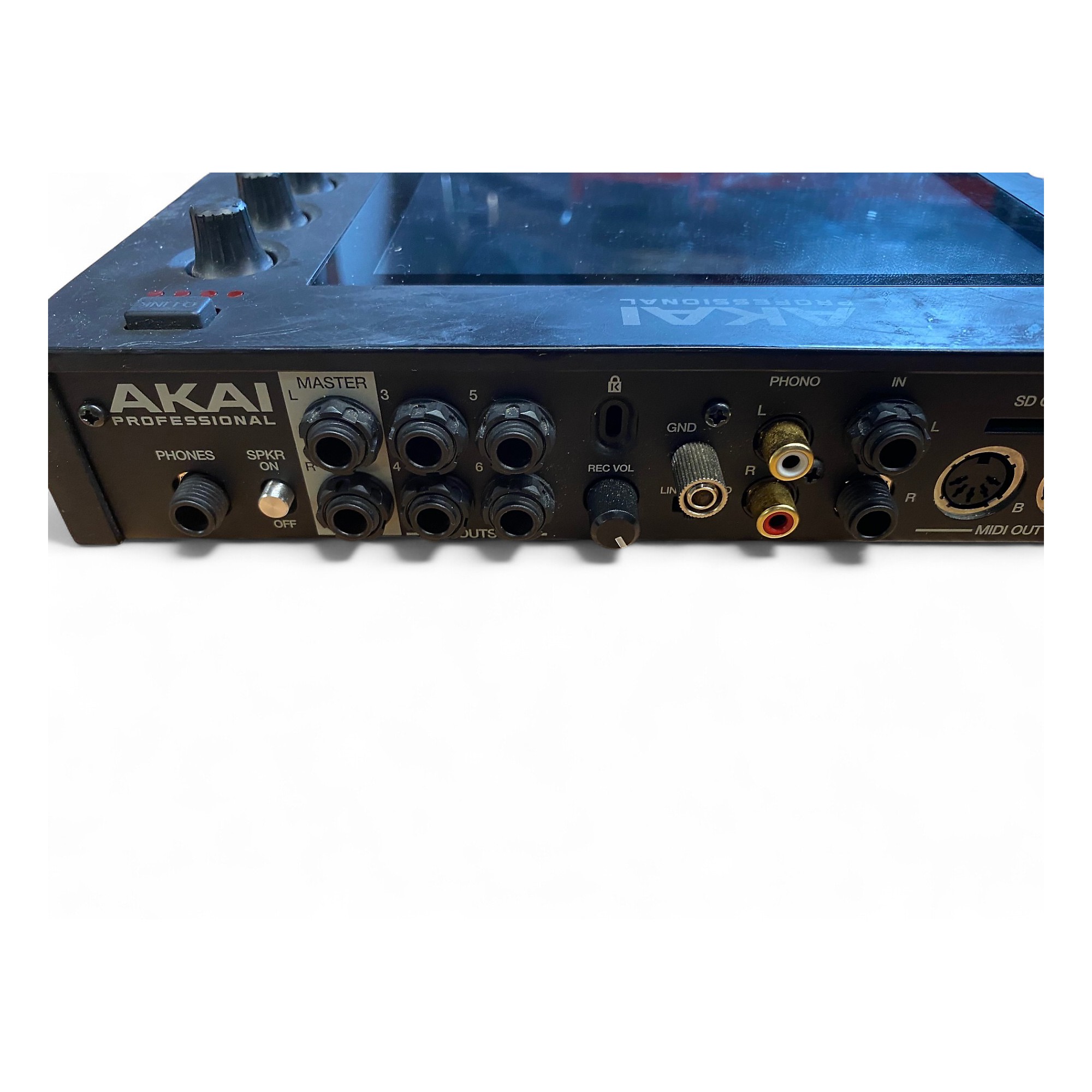 AKAI MPC LIVE ２ MPC Live II with Built-In Monitors | Akai Pro
