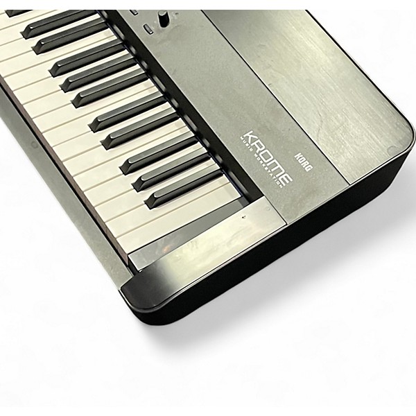 Used KORG Krome 88 Key Keyboard Workstation
