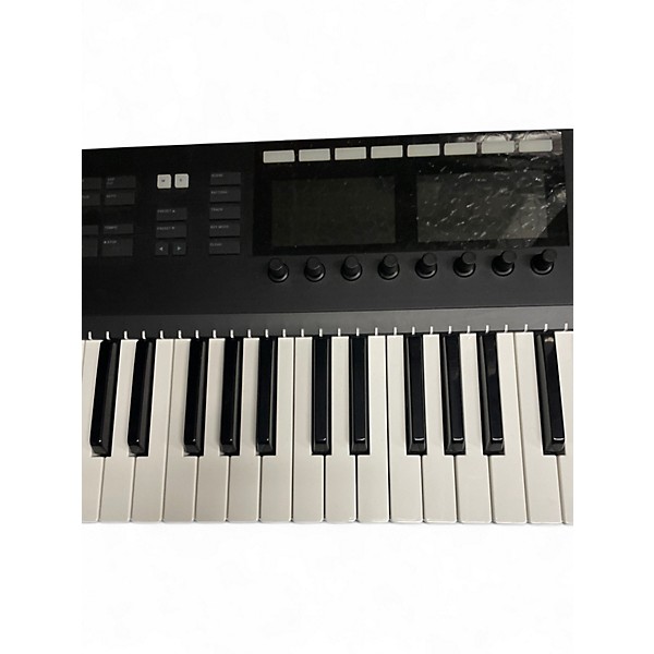 Used Native Instruments Komplete Kontrol S61 MKII MIDI Controller