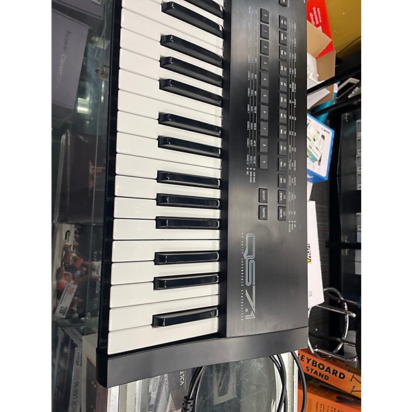 Used Alesis QS7.1 Synthesizer