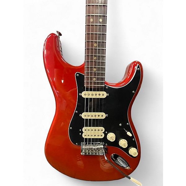 Used Fender Deluxe Stratocaster Candy Apple Red Solid Body Electric Guitar