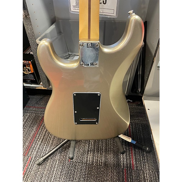 Used Fender 75TH ANNIVERSARY STRATOCASTER DIAMOND ANNIVERSARY Solid Body Electric Guitar