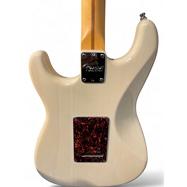 Used Fender American Deluxe Stratocaster Olympic White Solid Body Electric Guitar