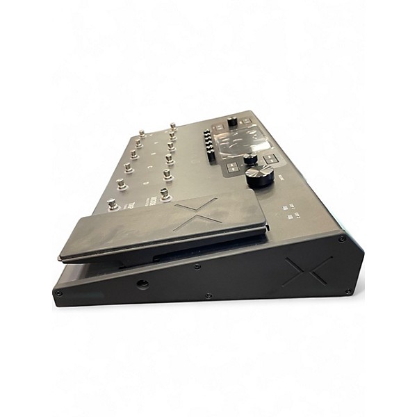 Used Line 6 Helix LT Effect Processor