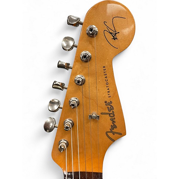 Used Fender Artist Series Robert Cray Stratocaster 2 Tone Sunburst Solid Body Electric Guitar